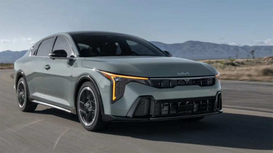 Kia K 4 Sedan