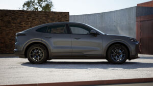 Lateral Porsche Cayenne Coupé Electric