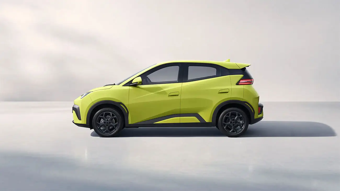 Lateral BYD Dolphin Mini