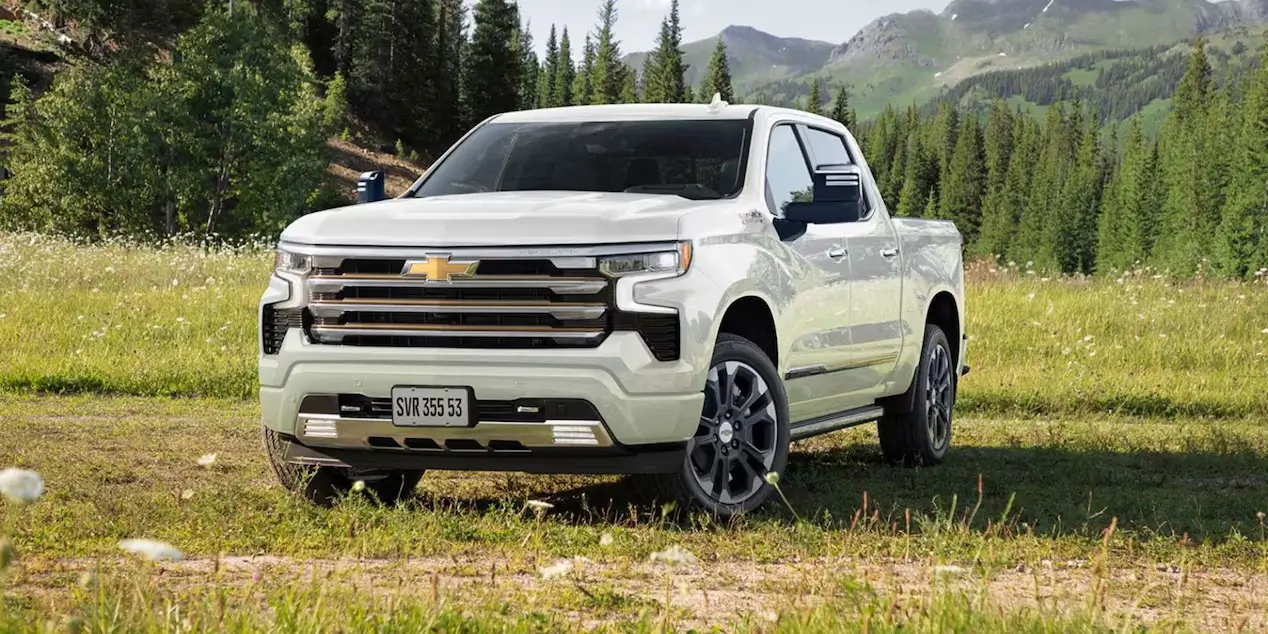 Frente Nueva Chevrolet Silverado High Country