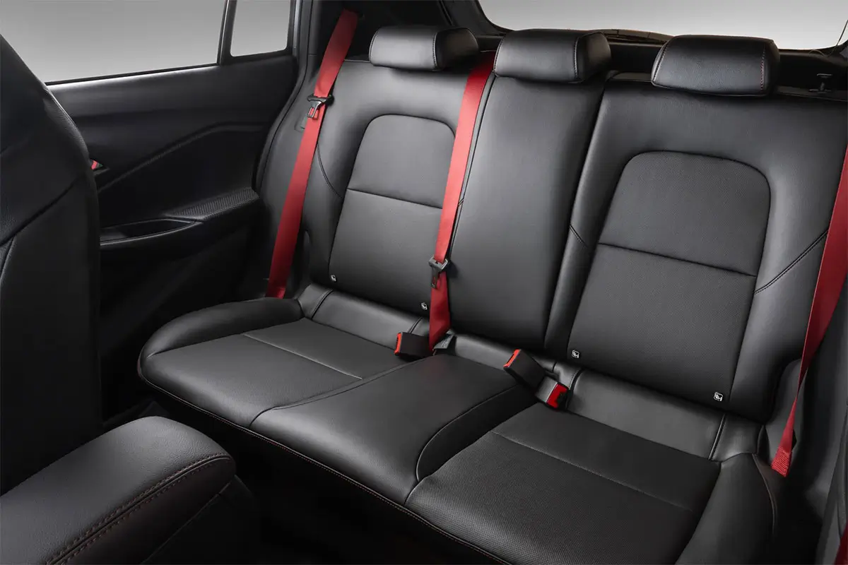 Interior, butacas traseras del nuevo Chevrolet Sonic 2026