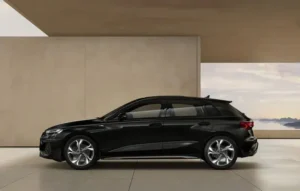Vista lateral Audi A3 40 TFSi S-Line 2026 hatchback