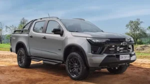 Chevrolet S10 Trail Boss Plateada de perfil