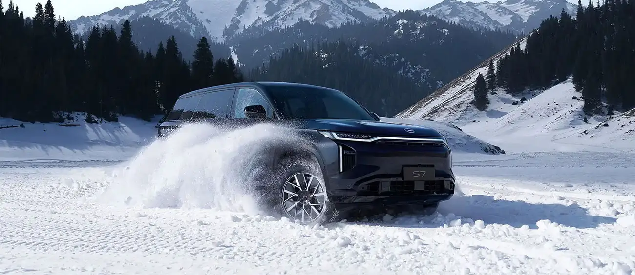 GAC motor S7 PHEV en la nieve