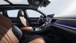 Interior tecnologico pantalla gigante rotativa BYD Seal U argentina.