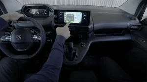 Multimedia furgon utilitario Peugeot Partner Van 2026