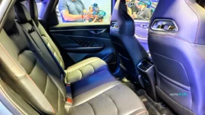 Plazas traseras BAIC X55 II Hibirida