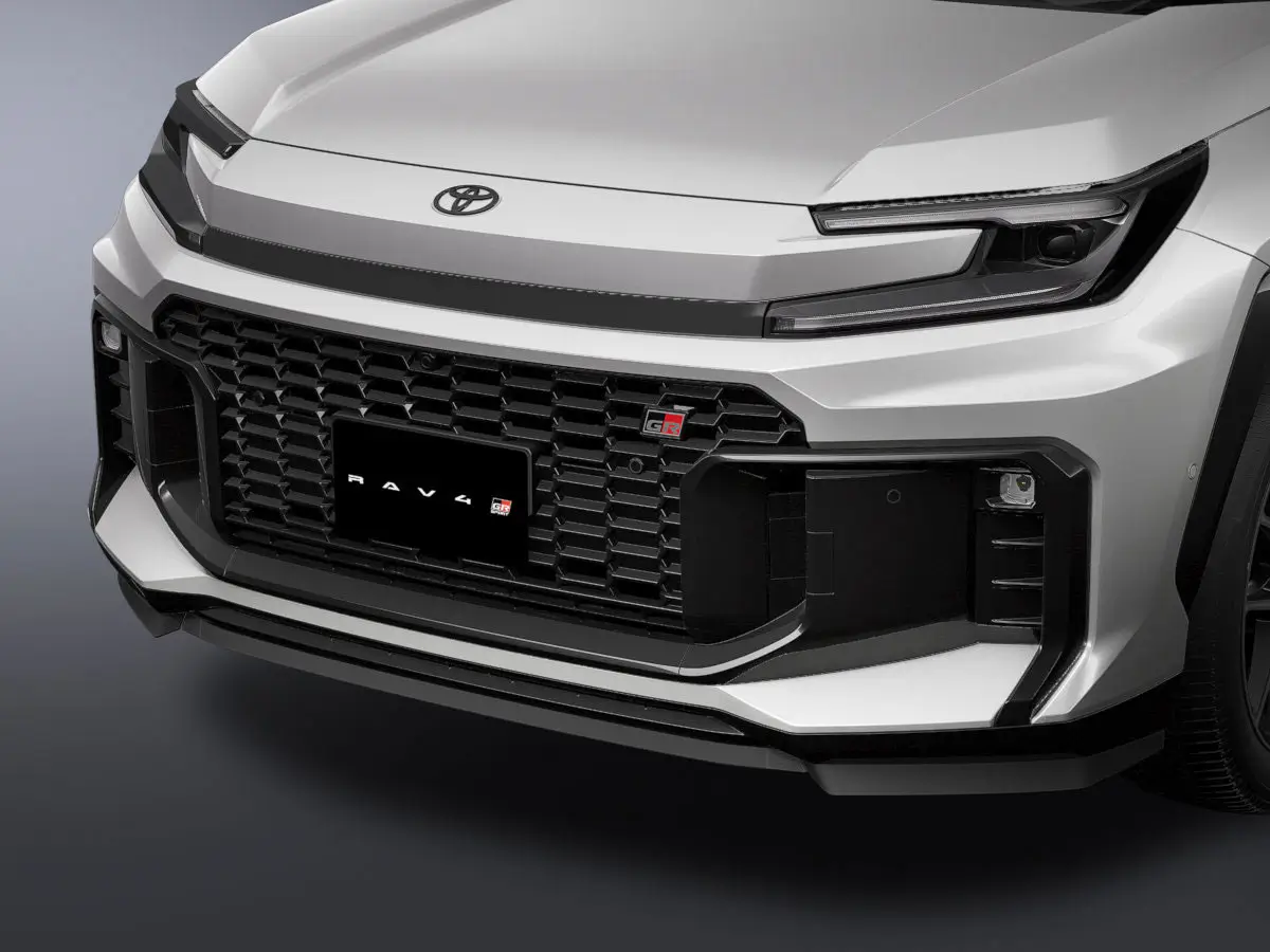 Trompa y luces Toyota RAV4 hibrida enchufable, version GRSport