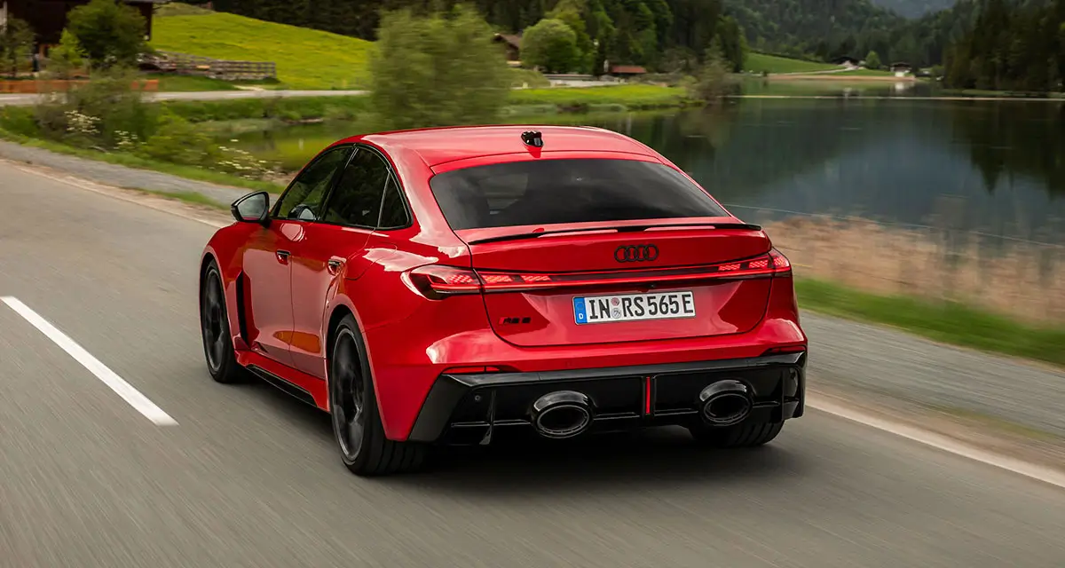 Audi RS 5 Sedan