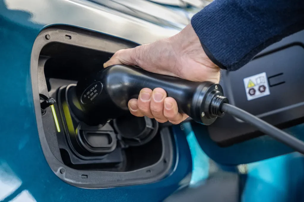 Toma de carga externa CCS2 y Tipo 2 de la Chery Tiggo 7 CSH