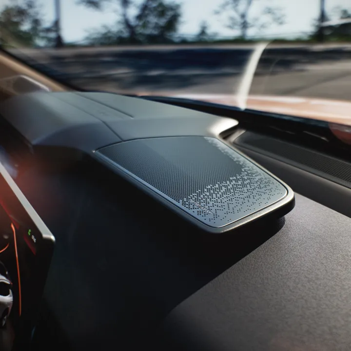 Audio Harman Kardon Lynk & Co 08