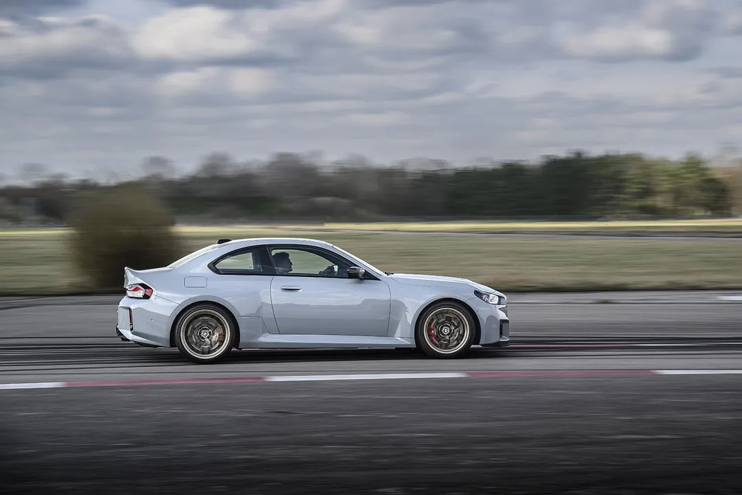 BMW M2 CS 2026 Silueta