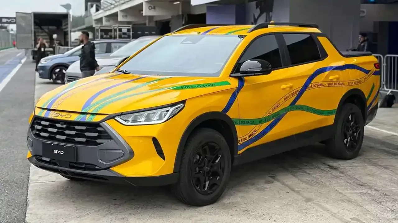 BYD Mako PHEV