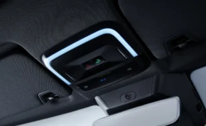 Camara interior para elfies y videos Lynk & co 01 PHEV