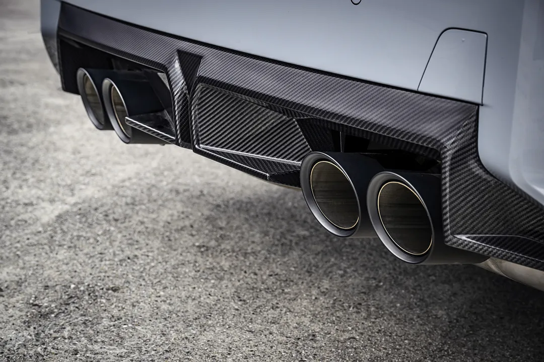Escapes BMW M2 CS 2026