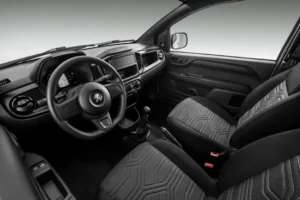 Habitaculo de la nueva Peugeot Partner rapid
