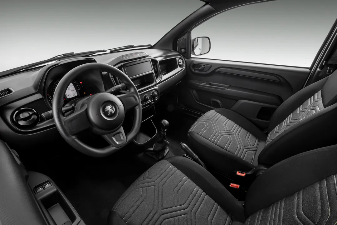 Habitaculo de la nueva Peugeot Partner rapid