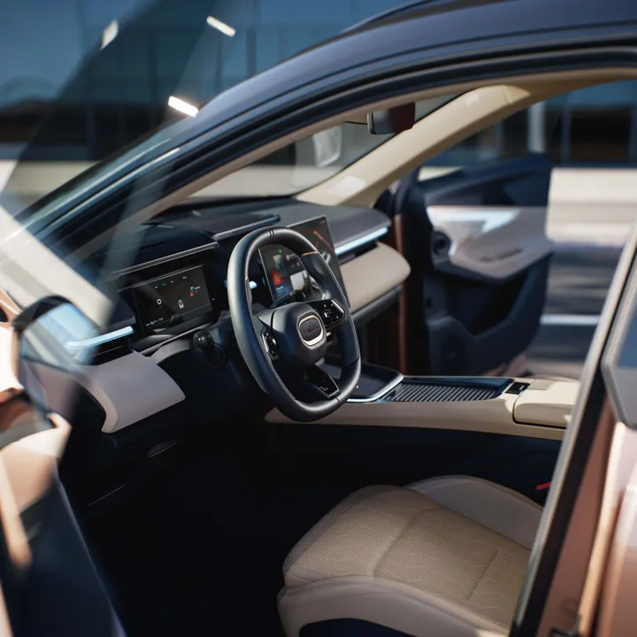 Interior Lynk & Co 08