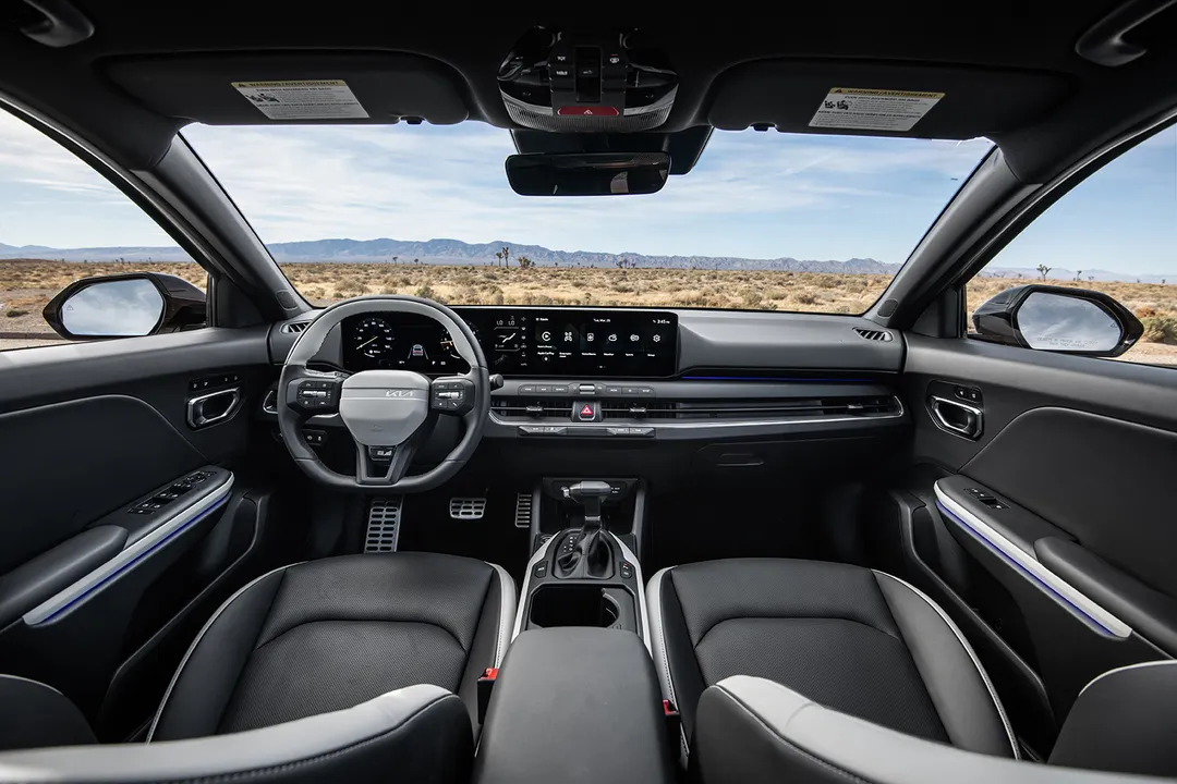 Interior Kia K4 Hach Turbo Argentina