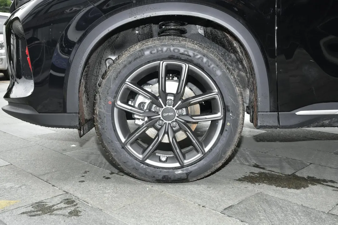 Llantas SUV DFSK Glory 600