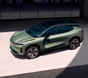 Lynk & Co 08