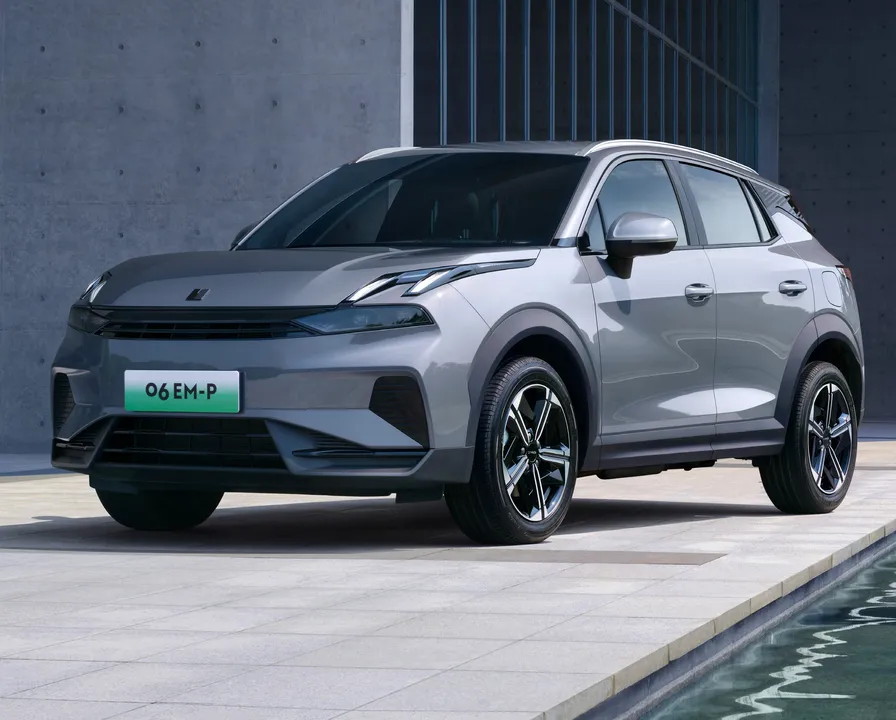 Lynk & Co 06 hibrido