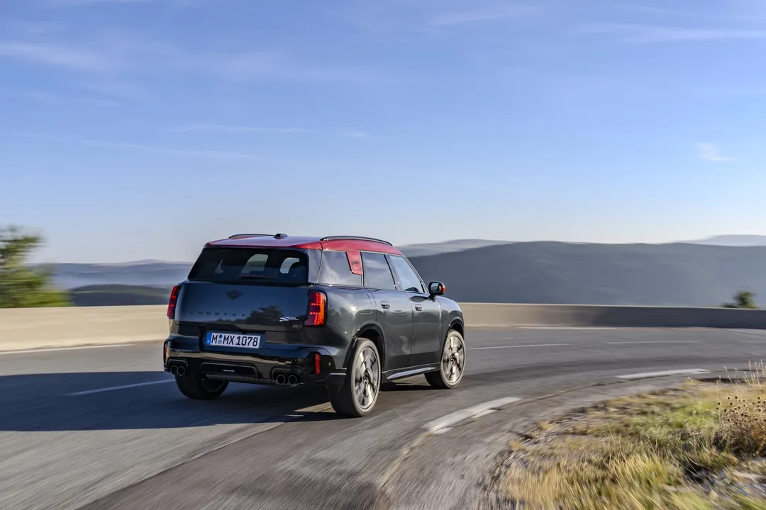 Vista trasera Mini JCW Countryman All4 2026