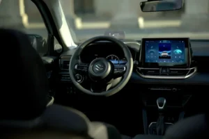 Volante y multimedia Suzuki Across Hybrid 2026