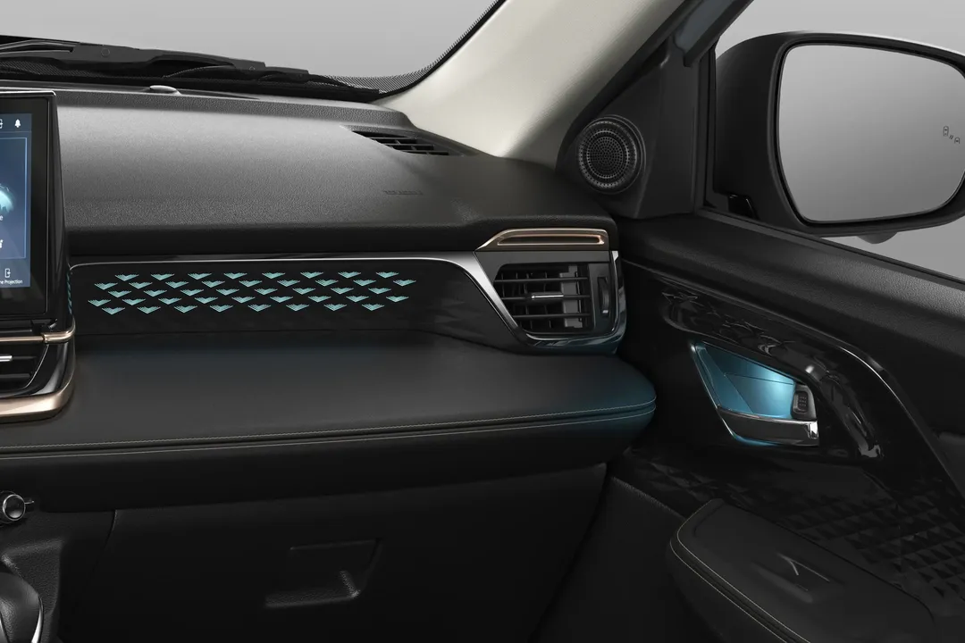 Salidas ventilacion Suzuki Across Hybrid 2026