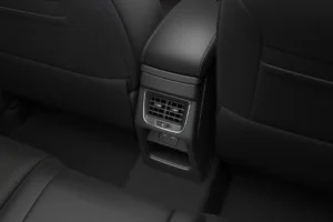 Salida de aire trasera Suzuki Across Hybrid 2026