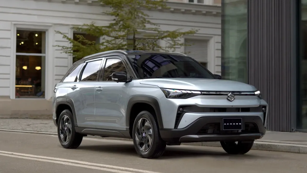 Vista Lateral Suzuki Across Hybrid 2026