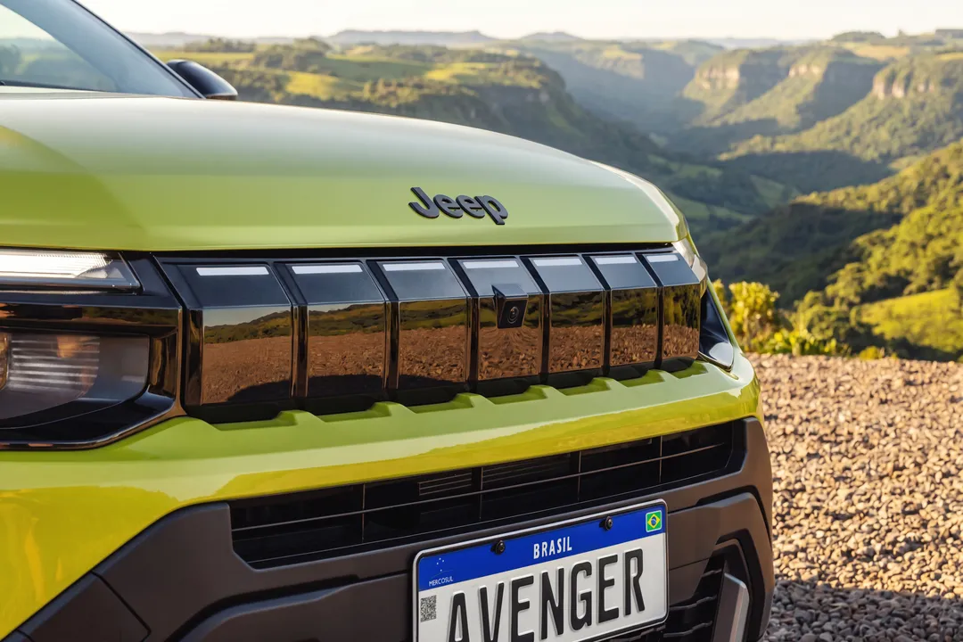 Parrila Jeep Avenger 2026
