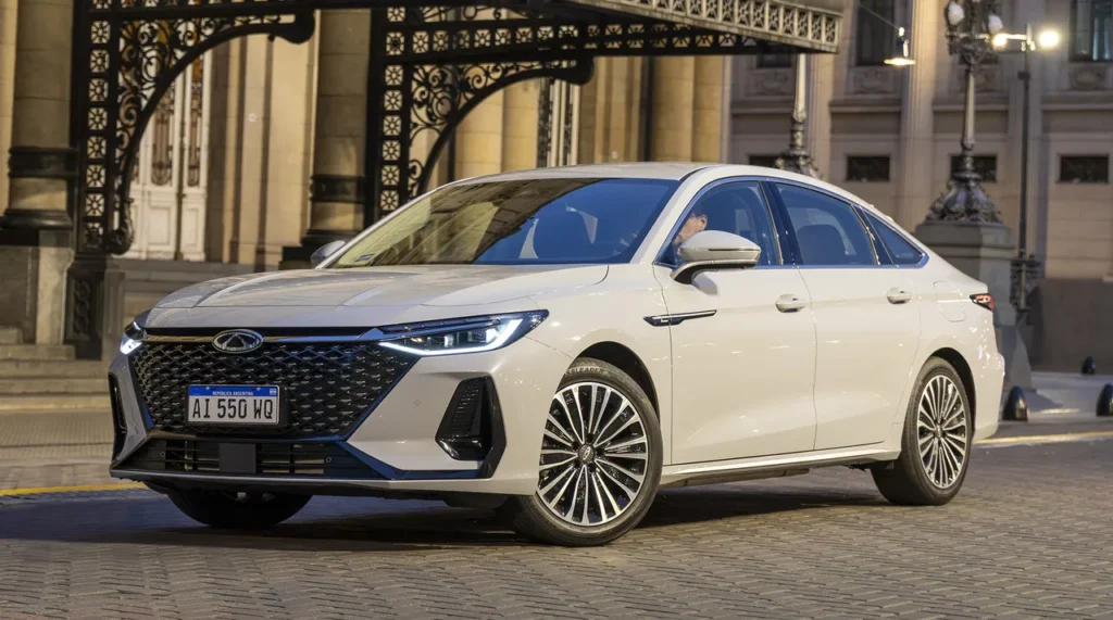 Cherry Arrizo 8 CSH PHEV