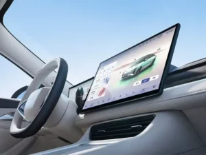 Pantalla multimedia y volante Forthing S7 REEV