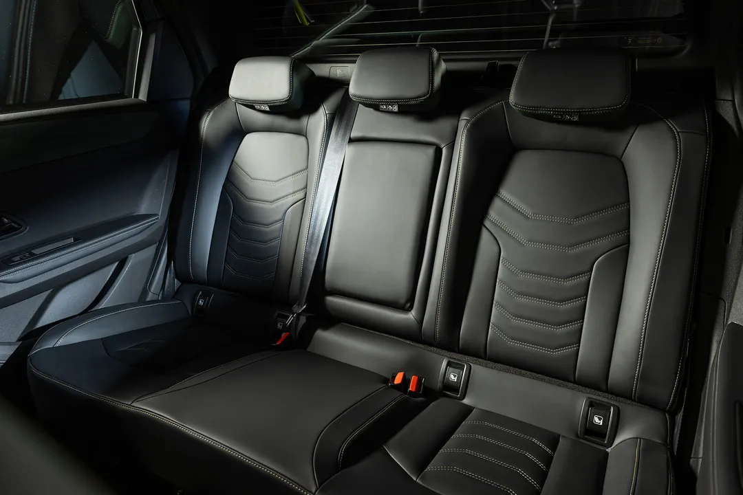 Asientos traseros del interior de la Renault Niagara