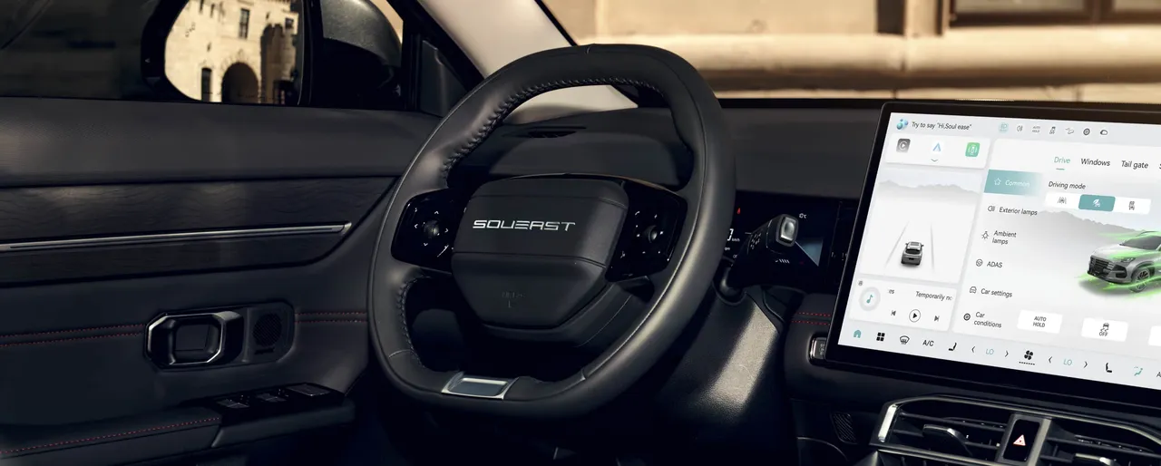 Interior y volante multifuncion Soueast S06