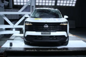 Prureba de impacto Poste Nissan Nuevo Kicks