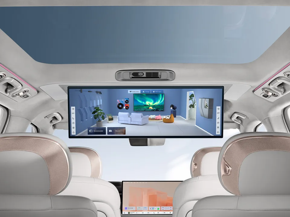 Pantalla trasera Lynk & Co 900